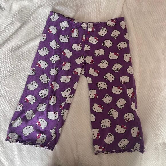 HELLO KITTY PURPLE CAPRI LOUNGE PANTS - Picture 1 of 7